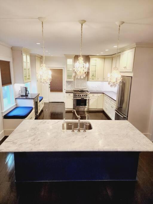 Charming And Comfortable! Medford Extérieur photo